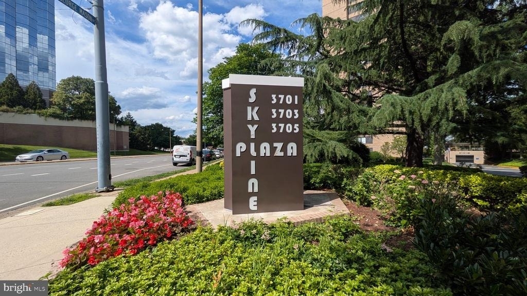 3701 S George Mason Drive - Photo 1