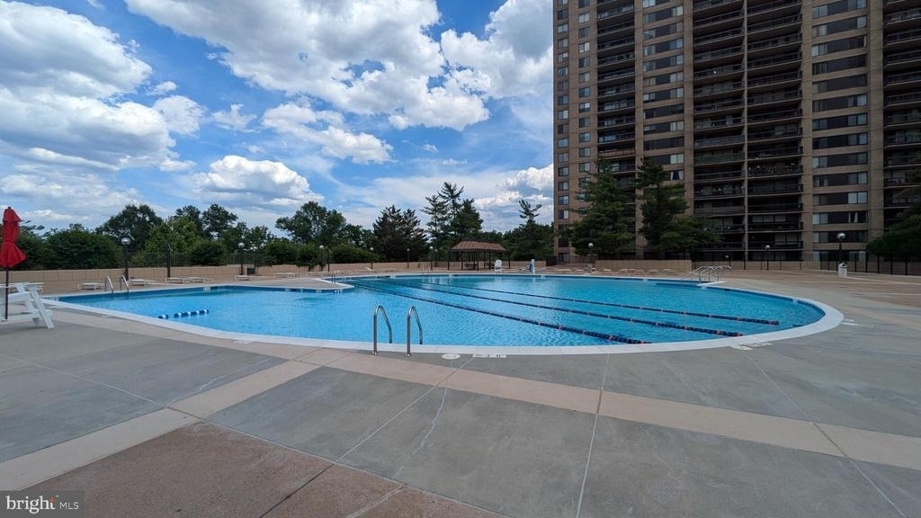 3701 S George Mason Drive - Photo 24