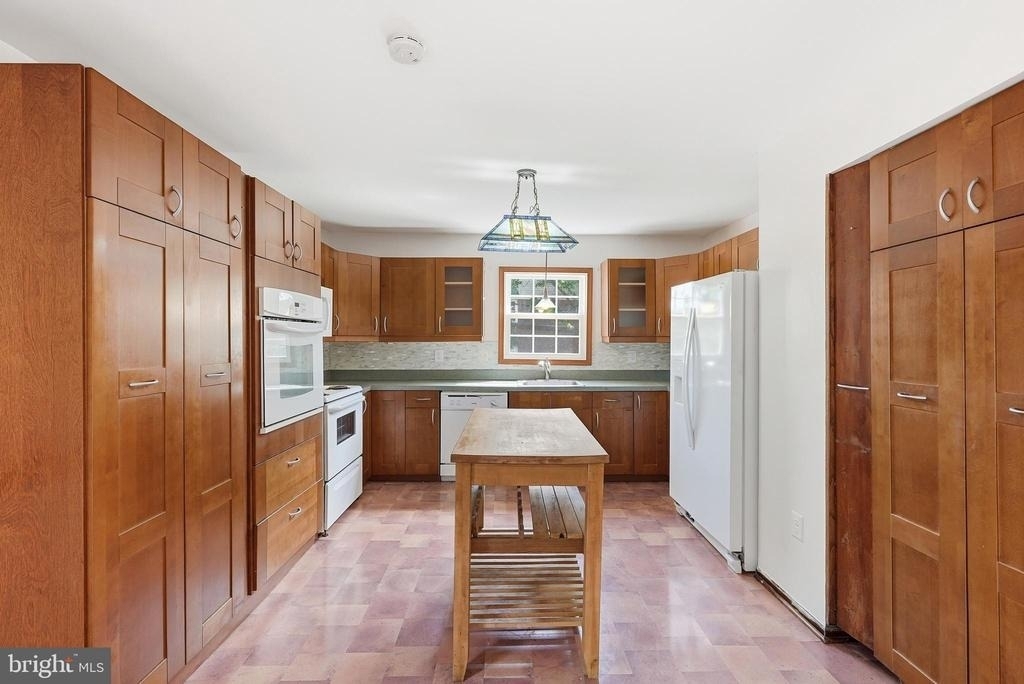 8031 Sleepy View Lane - Photo 20
