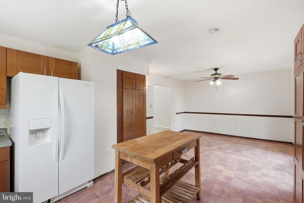 8031 Sleepy View Lane - Photo 17