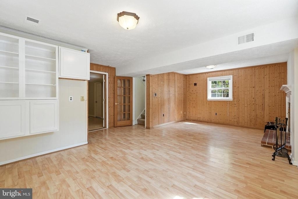 8031 Sleepy View Lane - Photo 32