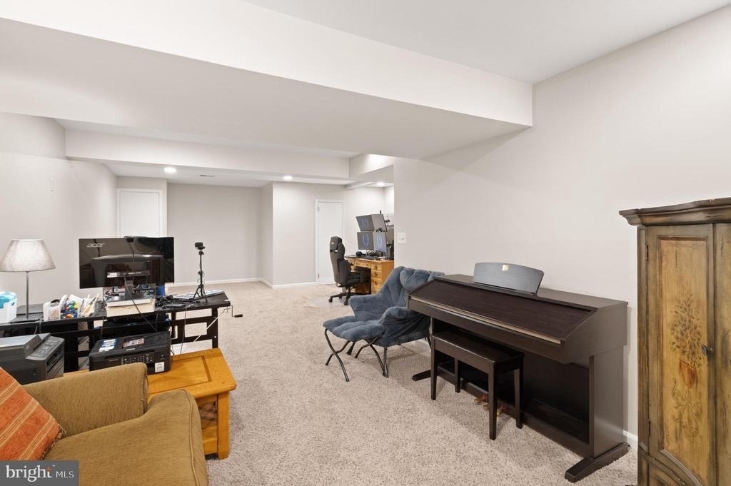 8573 Tyrolean Way - Photo 29