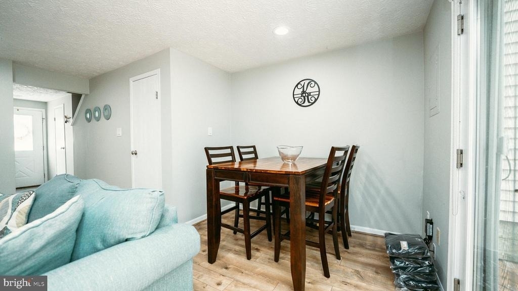9134 Everett Court - Photo 14