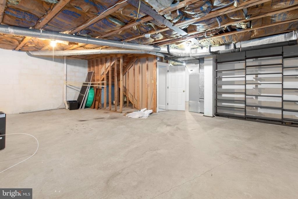 1011 Charles Street - Photo 48
