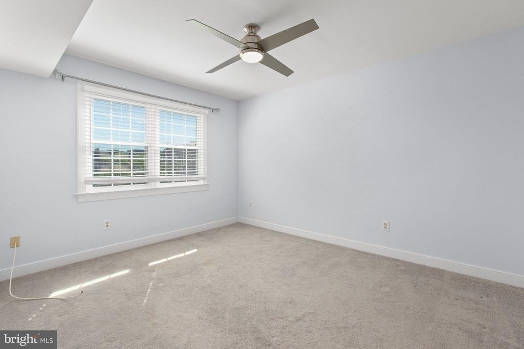 1011 Charles Street - Photo 20