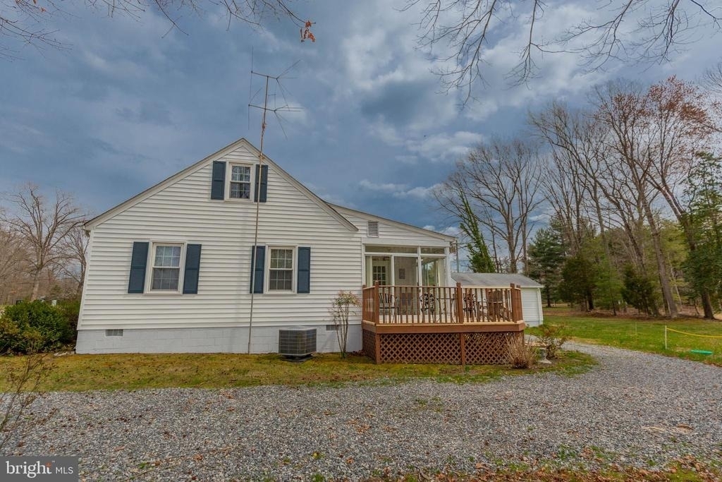7096 Ladysmith Road - Photo 6