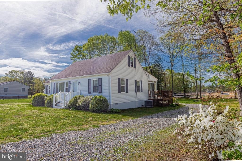 7096 Ladysmith Road - Photo 9