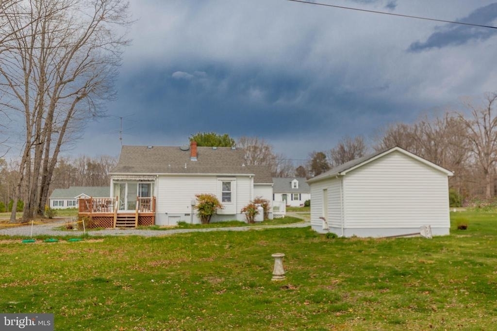 7096 Ladysmith Road - Photo 5