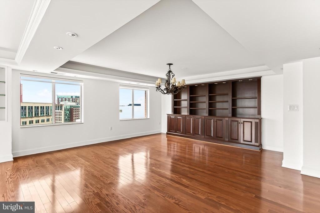 2181 Jamieson Ave - Photo 15