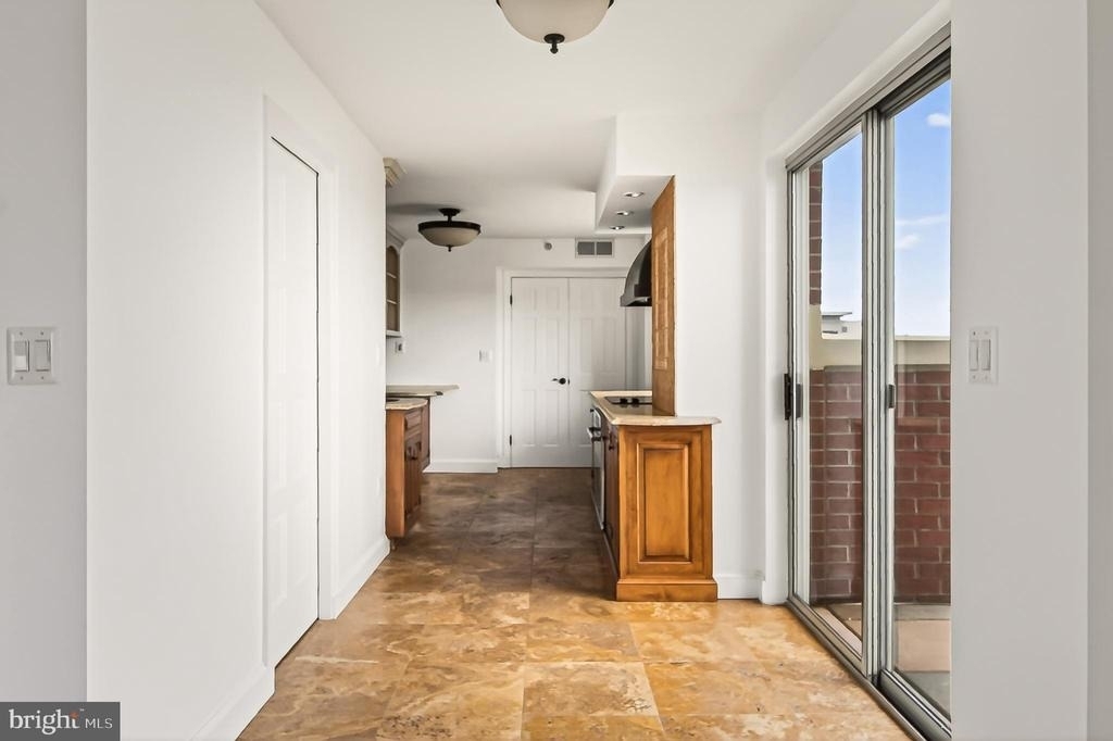 2181 Jamieson Ave - Photo 29