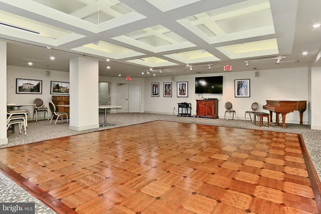 2181 Jamieson Ave - Photo 85