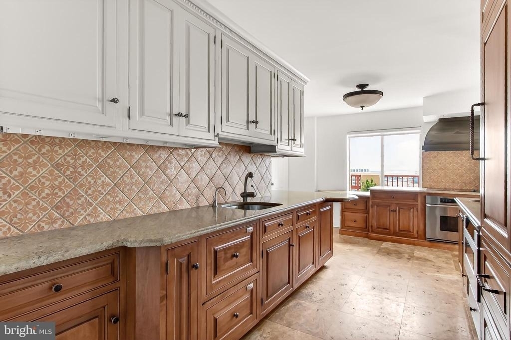 2181 Jamieson Ave - Photo 32