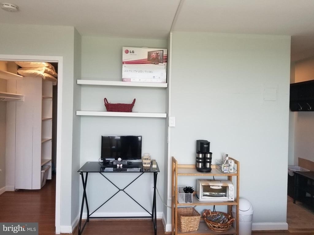 1011 Arlington Boulevard - Photo 11