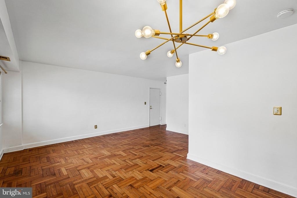 1301 N Ode Street - Photo 3