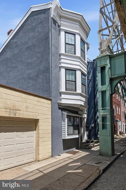 4331 Cresson Street - Photo 1