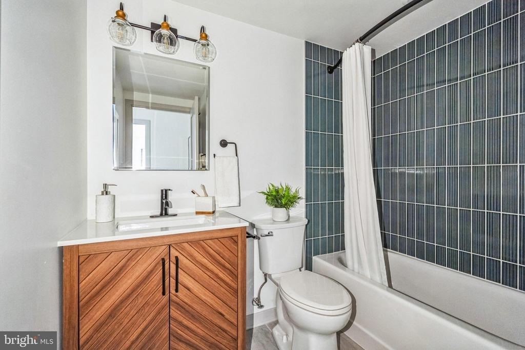 6515 Ridge Avenue - Photo 9