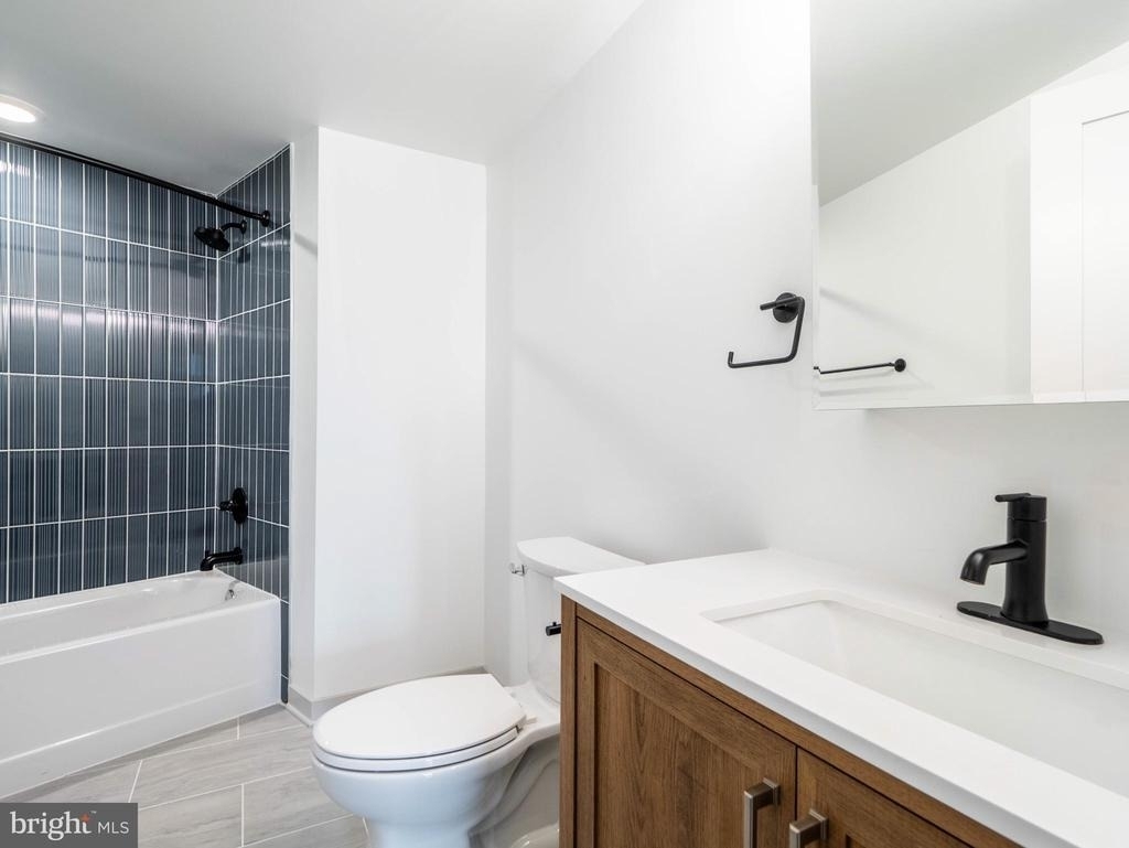 6237 Germantown Avenue - Photo 7