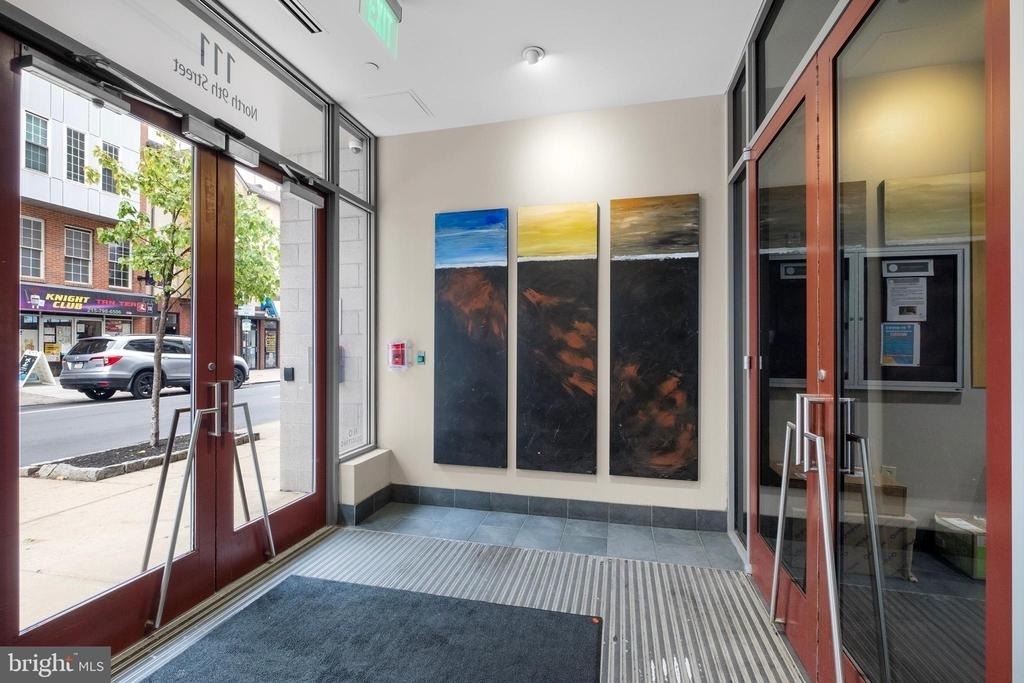 815 Arch Street - Photo 3
