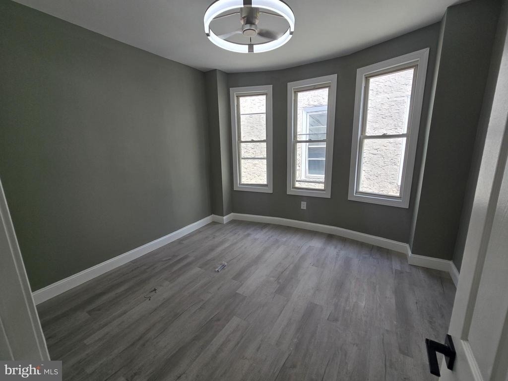 6022 Pine Street - Photo 11