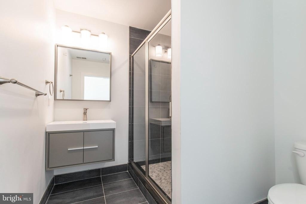 2406 W Master Street - Photo 19