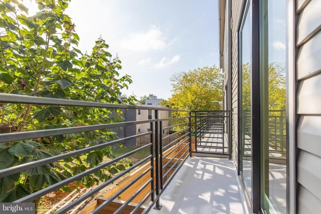 2406 W Master Street - Photo 12