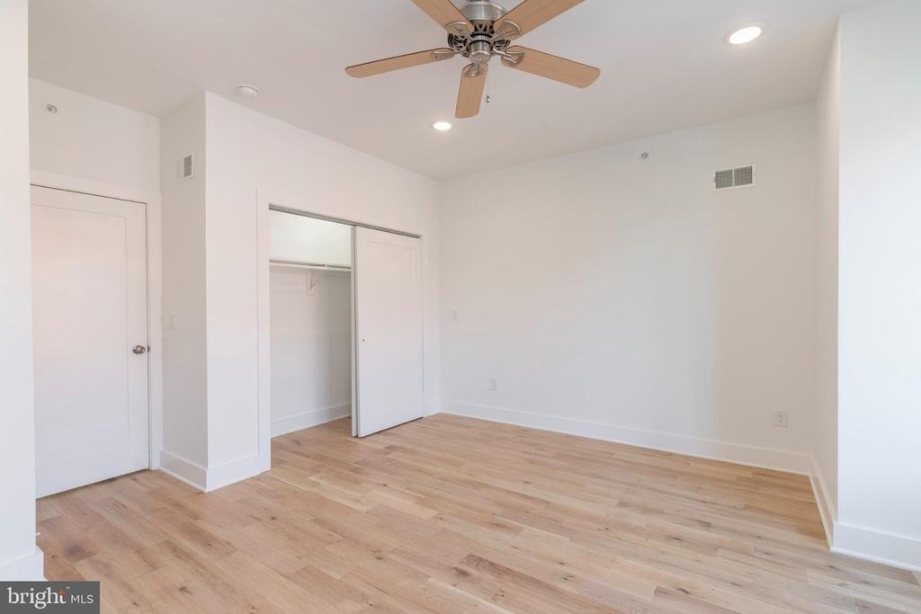 2406 W Master Street - Photo 22