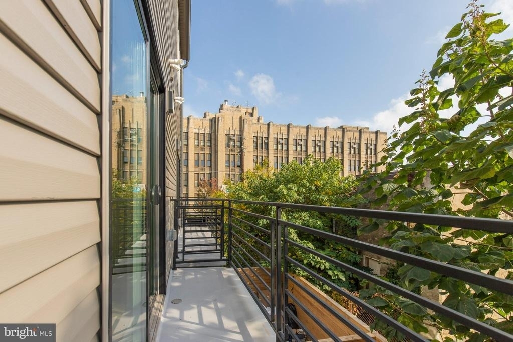 2406 W Master Street - Photo 13