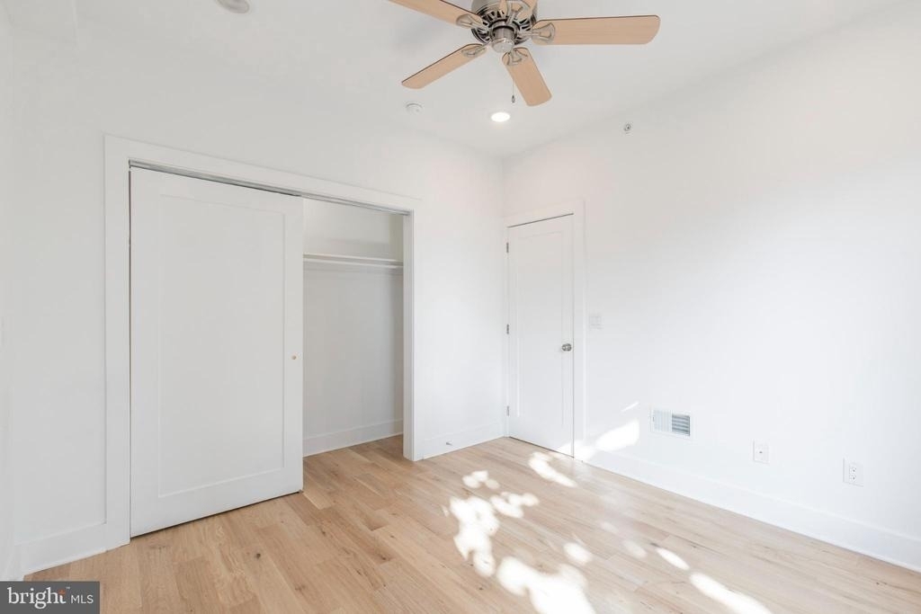 2406 W Master Street - Photo 9