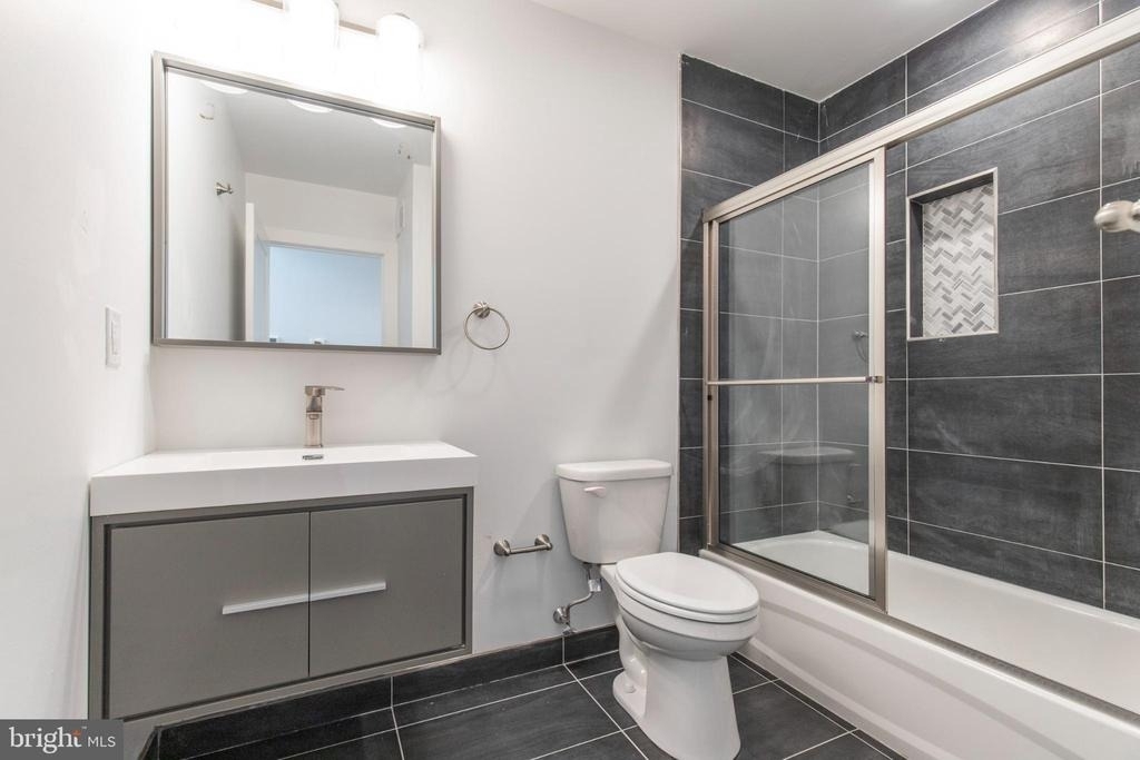 2406 W Master Street - Photo 24