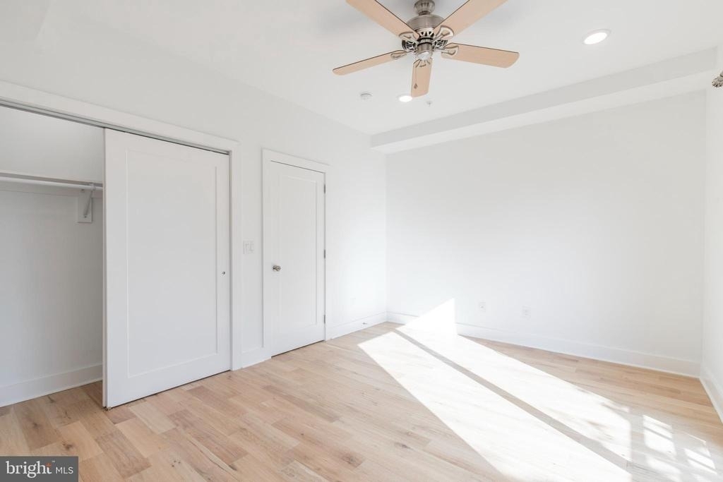 2406 W Master Street - Photo 11