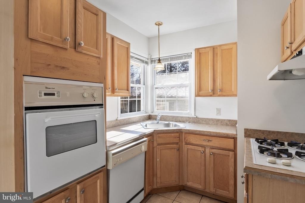 311 Railroad Boulevard - Photo 11