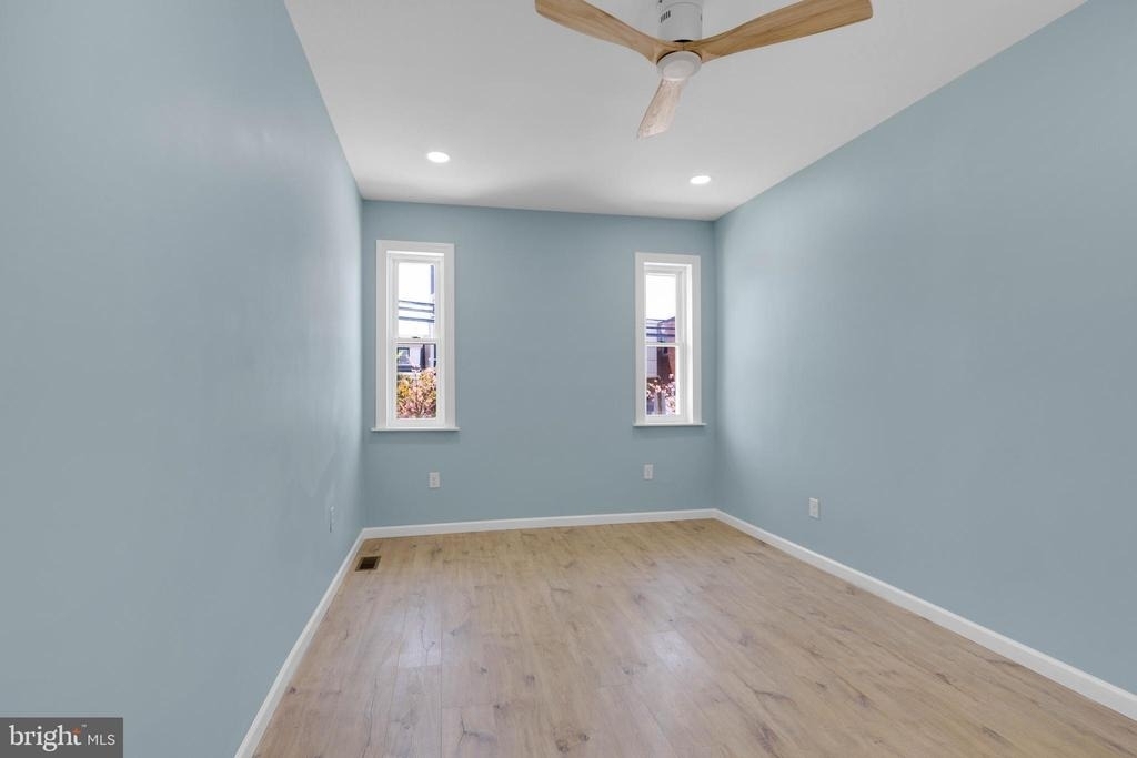 119 N Cambridge Avenue - Photo 8