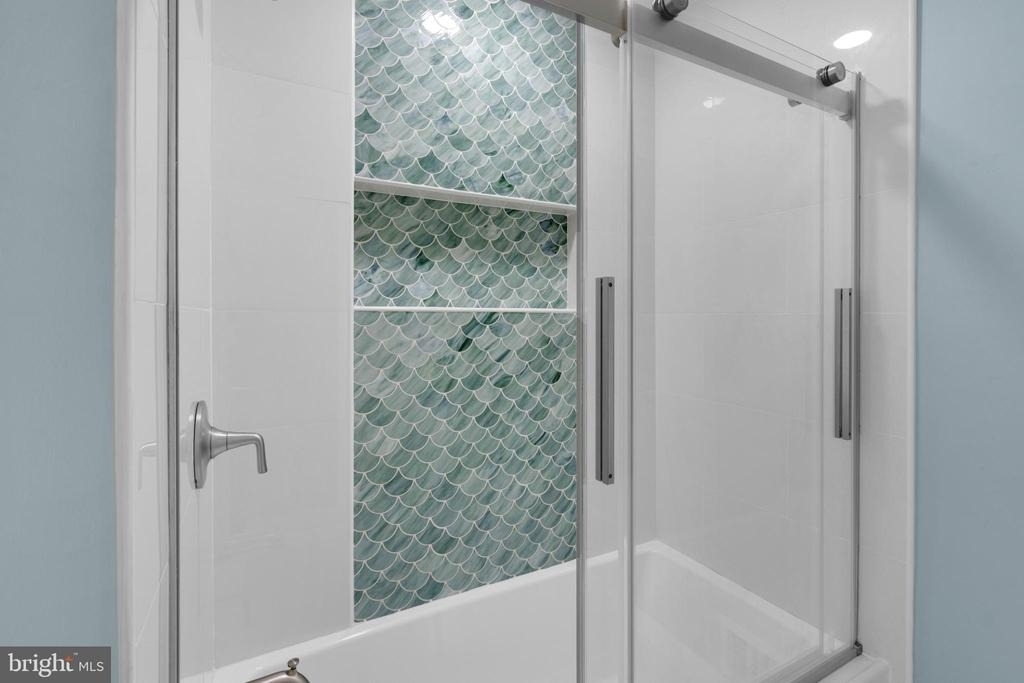 119 N Cambridge Avenue - Photo 11