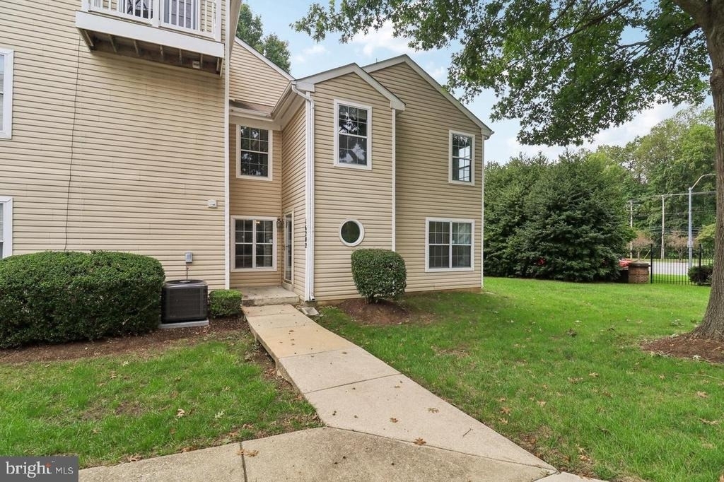 16202 Ellipse - Photo 0