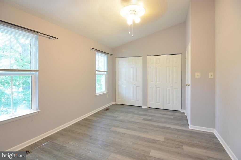 13326 Waterside Circle - Photo 16
