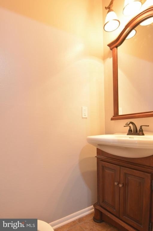 13326 Waterside Circle - Photo 3