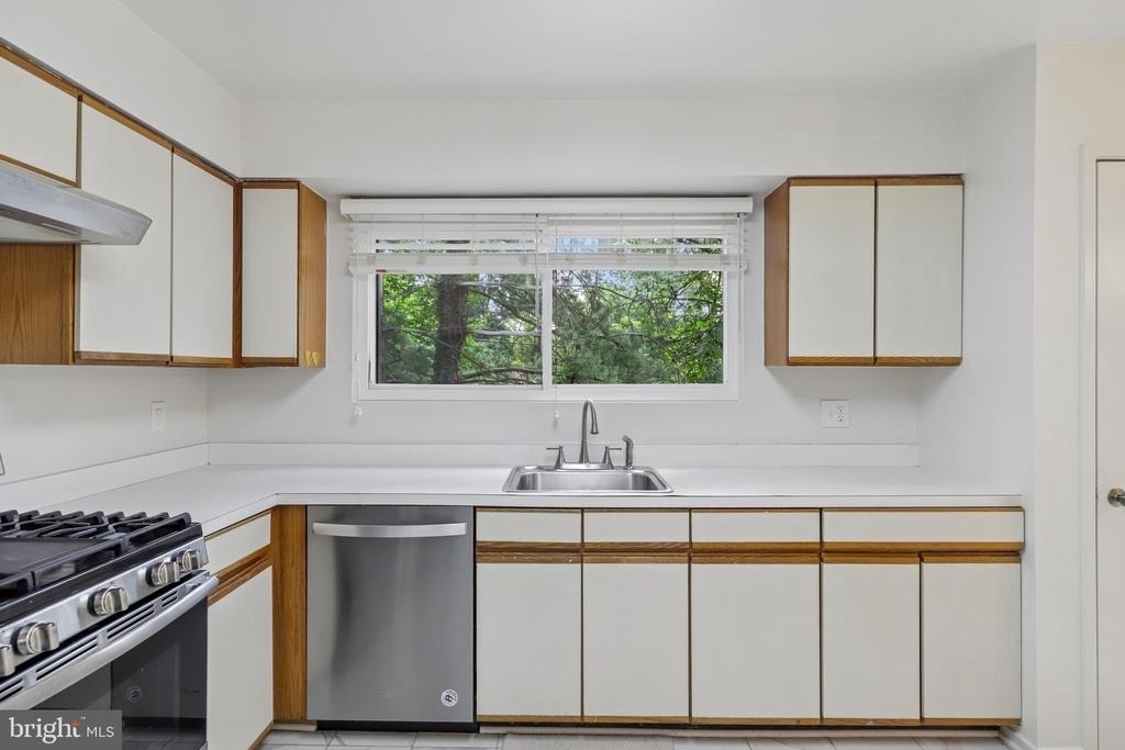 10739 Mist Haven Terrace - Photo 3