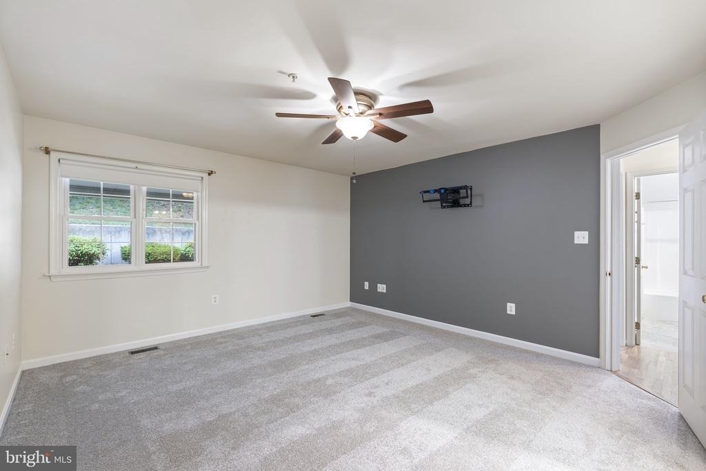 211 Westlake Boulevard - Photo 9