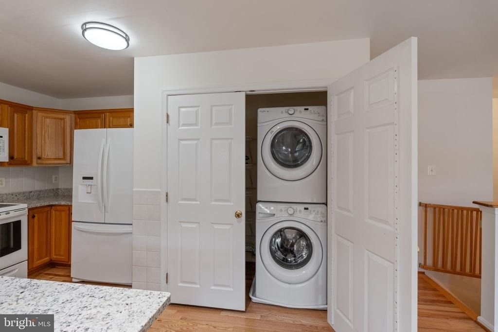 211 Westlake Boulevard - Photo 5