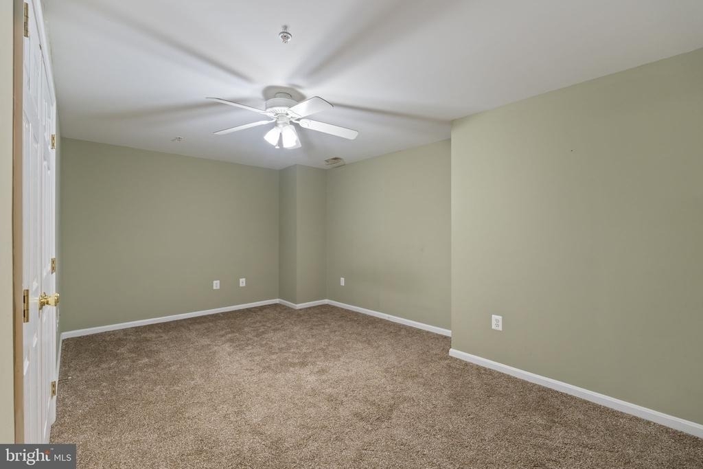 211 Westlake Boulevard - Photo 18