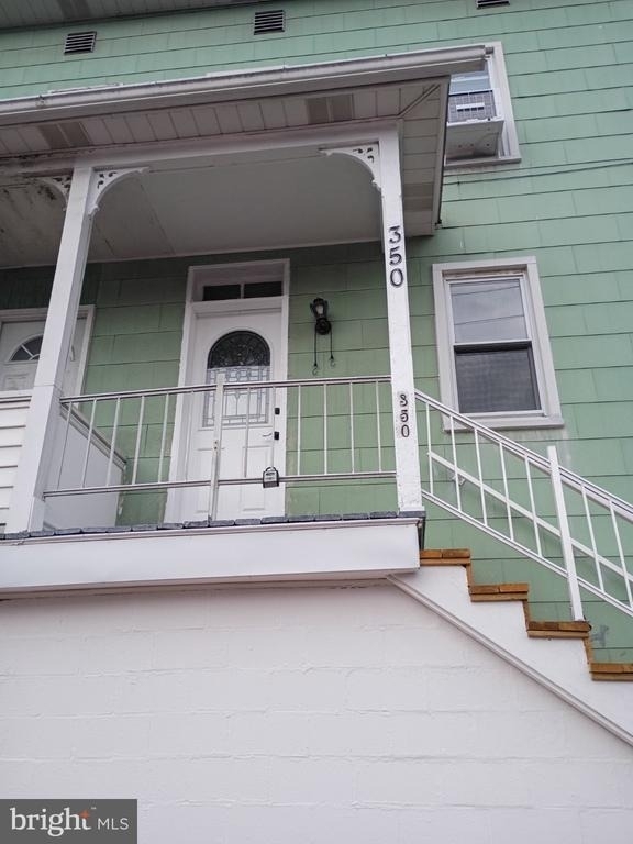 350 Bedford Street - Photo 0