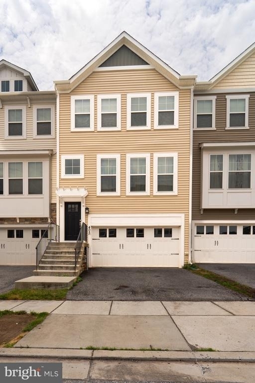 405 Ocracoke Way - Photo 0