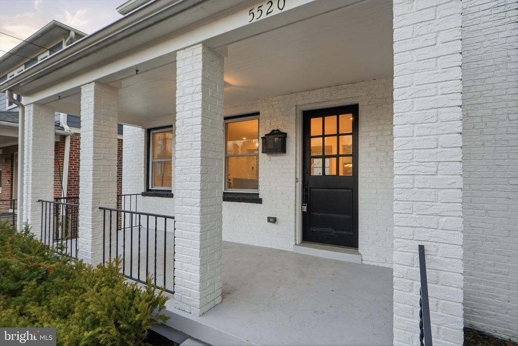 5520 North Capitol Street Nw - Photo 2