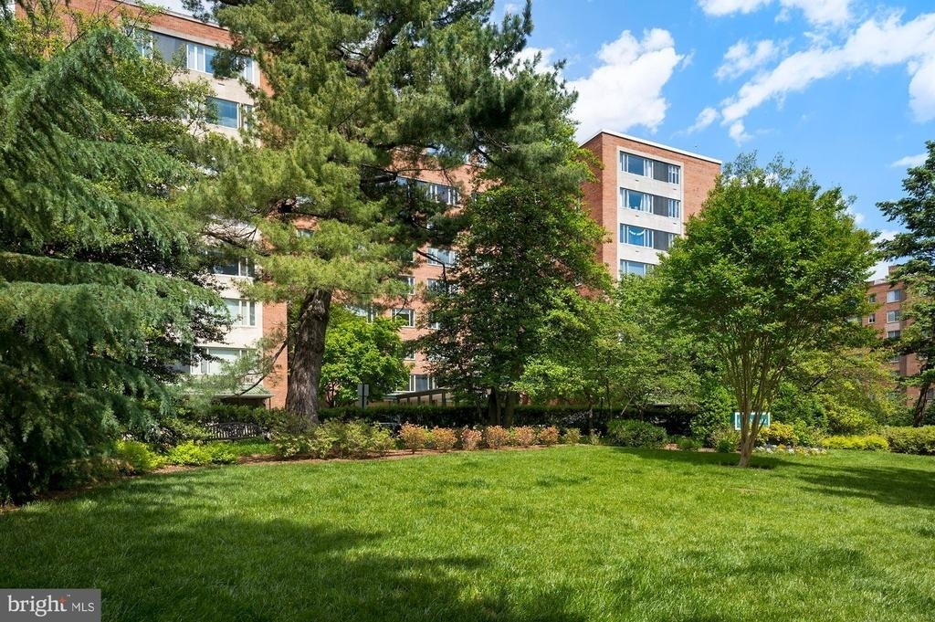 4301 Massachusetts Avenue Nw - Photo 17
