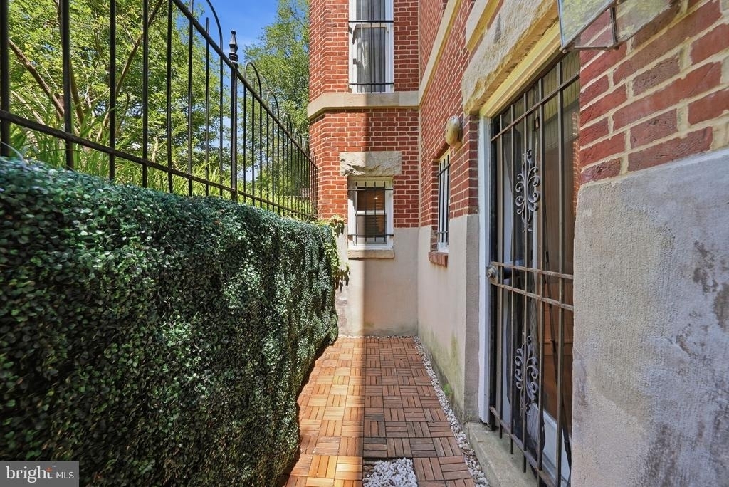 1200 East Capitol Street Ne - Photo 29