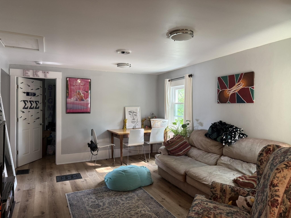 701 Washtenaw Avenue - Photo 9