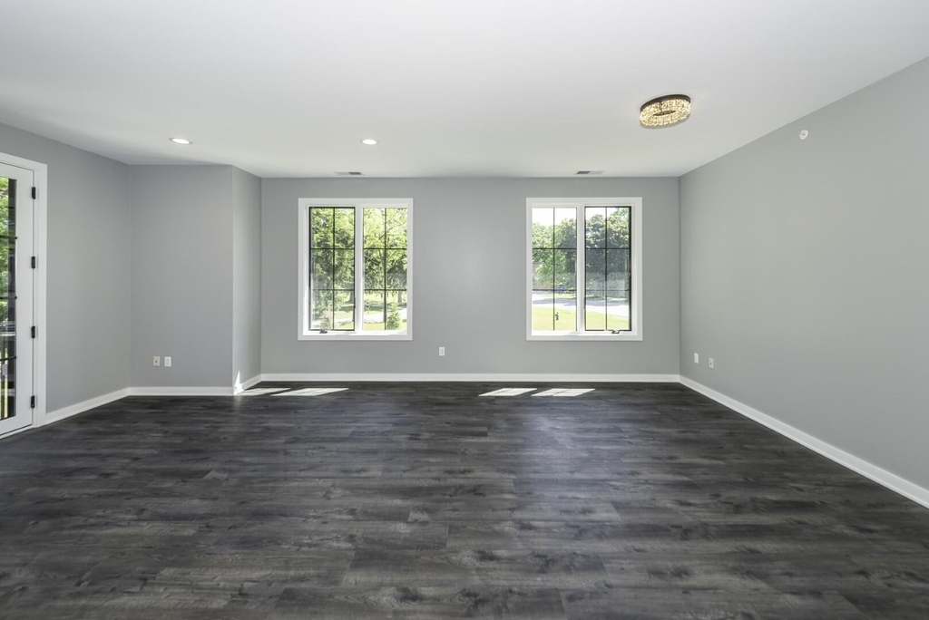 5399 Plymouth Road - Photo 4