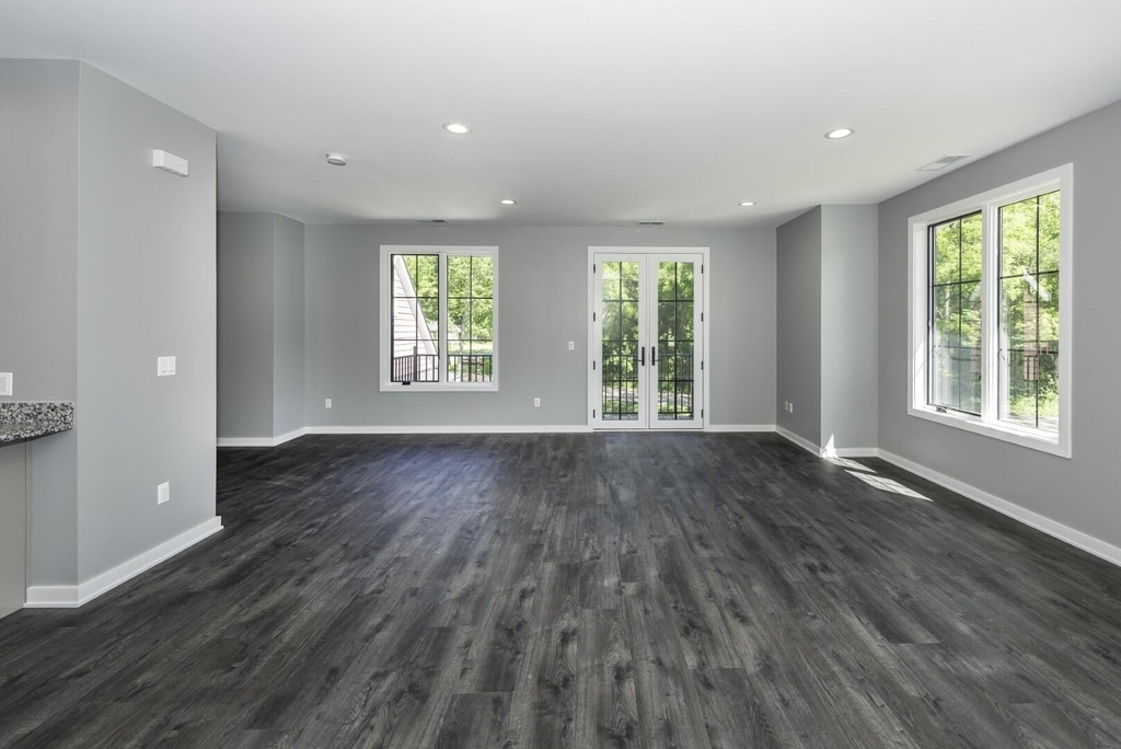 5399 Plymouth Road - Photo 9