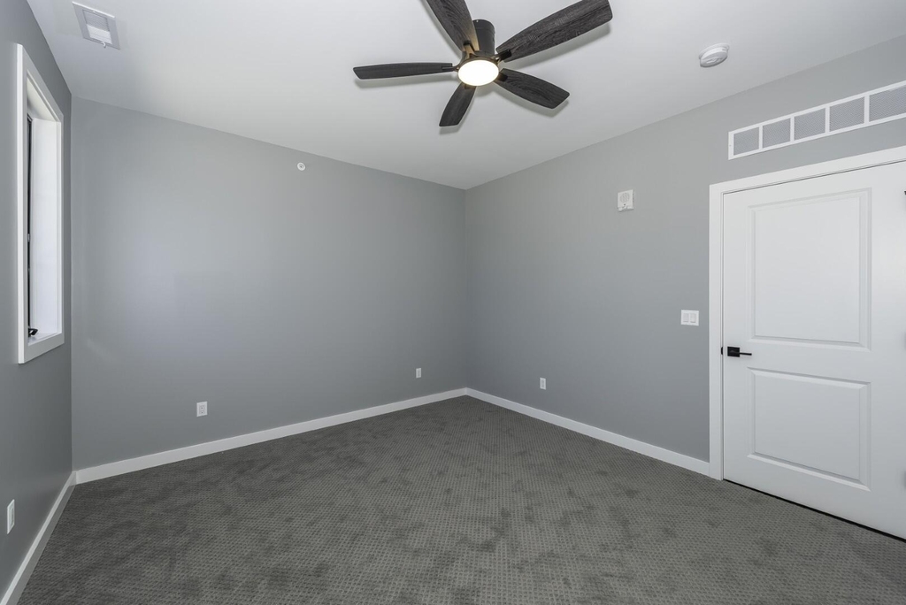 5395 Plymouth Road - Photo 21