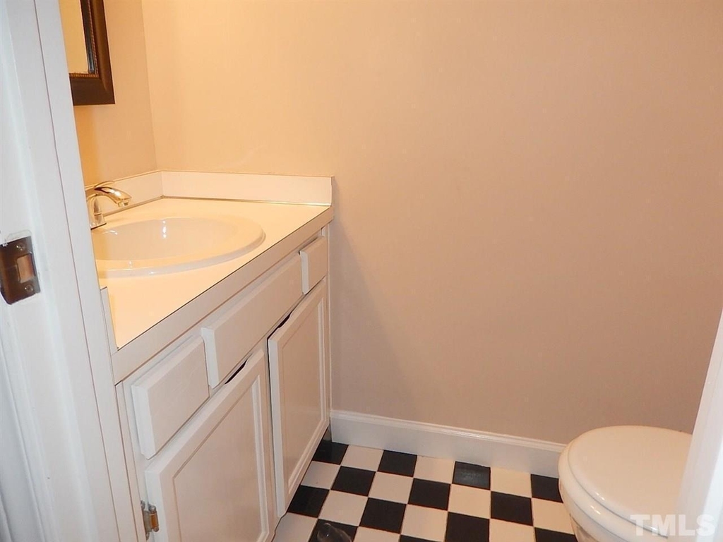 1302 Dylan Heath Court - Photo 9